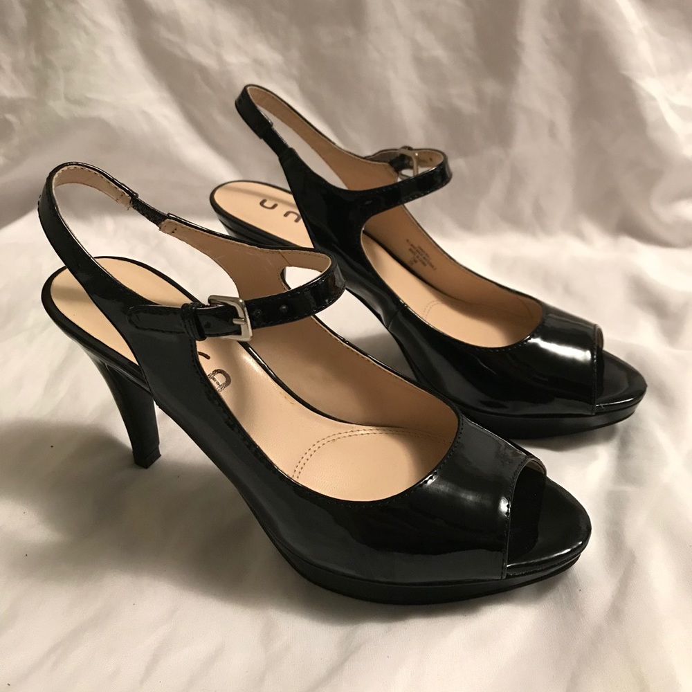 Unisa Black Heels size 7.5